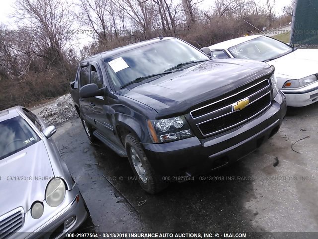3GNVKEE05AG301017 - 2010 CHEVROLET AVALANCHE LS GRAY photo 1