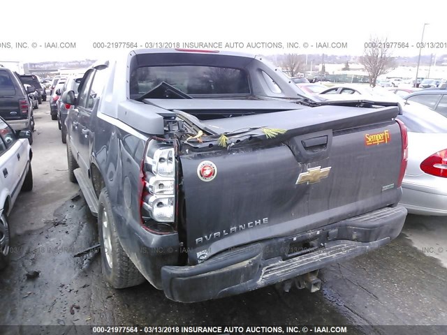 3GNVKEE05AG301017 - 2010 CHEVROLET AVALANCHE LS GRAY photo 6