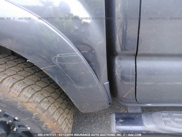 3TMJU4GN8AM101626 - 2010 TOYOTA TACOMA DOUBLE CAB PRERUNNER GRAY photo 6