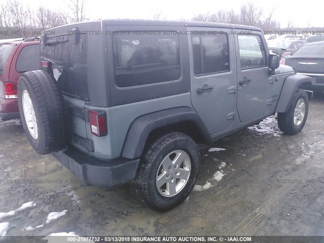 1C4HJWDG9FL557720 - 2015 JEEP WRANGLER UNLIMITE SPORT GRAY photo 4