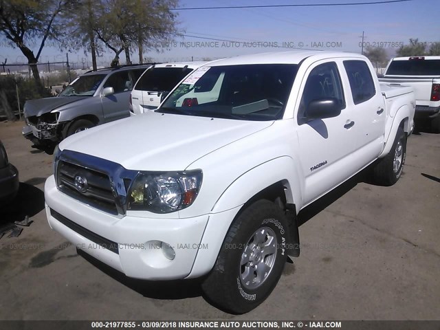 3TMJU4GN3AM097050 - 2010 TOYOTA TACOMA DOUBLE CAB PRERUNNER WHITE photo 2