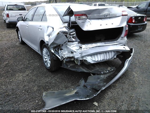 4T1BF1FK4EU308063 - 2014 TOYOTA CAMRY L/SE/LE/XLE SILVER photo 6