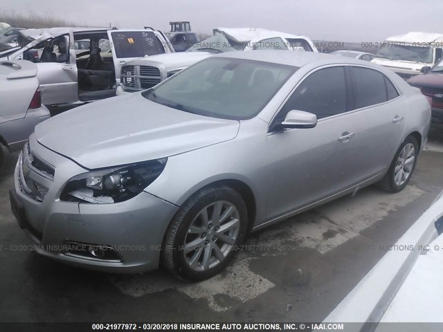 1G11H5SA3DU125419 - 2013 CHEVROLET MALIBU LTZ 银色 照片 2
