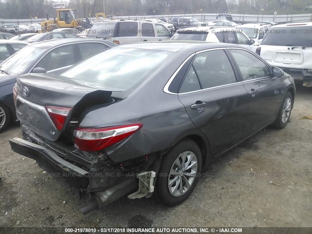 4T4BF1FK6FR458568 - 2015 TOYOTA CAMRY LE/XLE/SE/XSE Gris photo 4