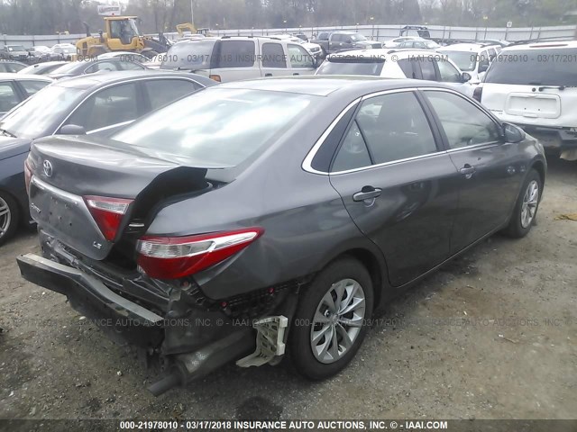 4T4BF1FK6FR458568 - 2015 TOYOTA CAMRY LE/XLE/SE/XSE GRAY photo 4