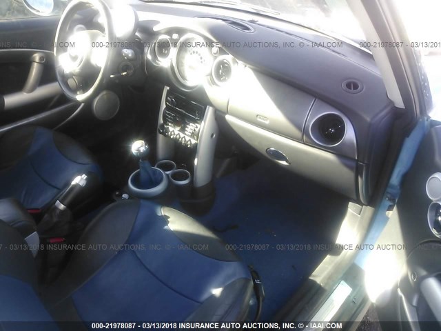 WMWRE33472TD56889 - 2002 MINI COOPER S Light Blue photo 5