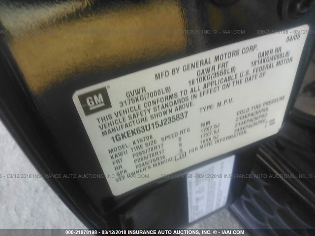 1GKEK63U15J235837 - 2005 GMC YUKON DENALI BLACK photo 9