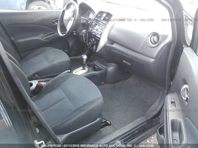 3N1CE2CP1FL409819 - 2015 NISSAN VERSA NOTE S/S PLUS/SV/SL/SR BLACK photo 5