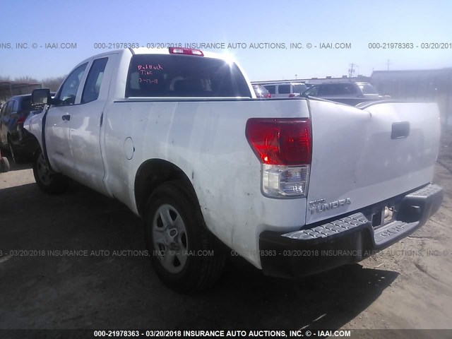 5TFRM5F13DX066418 - 2013 TOYOTA TUNDRA DOUBLE CAB SR5 WHITE photo 3