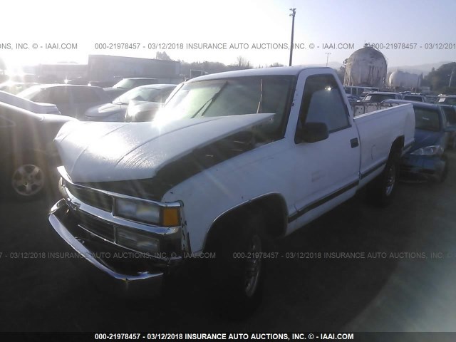 1GCGC24RXVE131117 - 1997 CHEVROLET GMT-400 C2500 WHITE photo 2