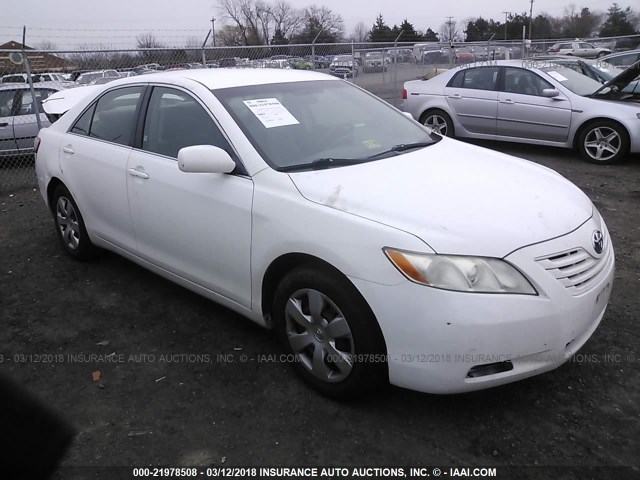 4T1BE46K57U721472 - 2007 TOYOTA CAMRY NEW GENERAT CE/LE/XLE/SE WHITE photo 1