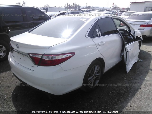 4T1BF1FK3GU187450 - 2016 TOYOTA CAMRY LE/XLE/SE/XSE WHITE photo 4