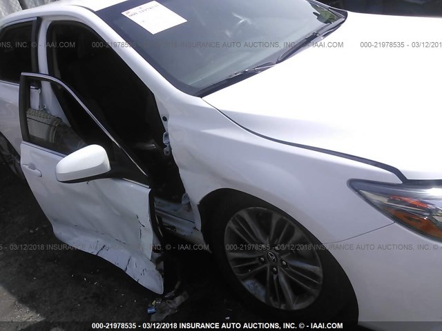 4T1BF1FK3GU187450 - 2016 TOYOTA CAMRY LE/XLE/SE/XSE WHITE photo 6