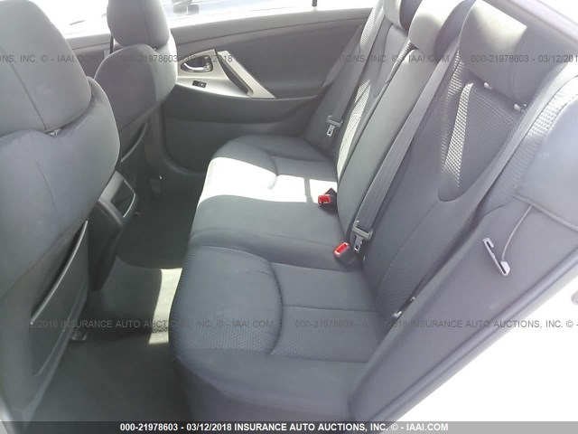 4T1BF3EK0BU620437 - 2011 TOYOTA CAMRY SE/LE/XLE WHITE photo 8