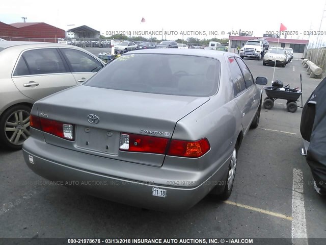 JT2BG22K310560183 - 2001 TOYOTA CAMRY CE/LE/XLE 灰色 照片 4