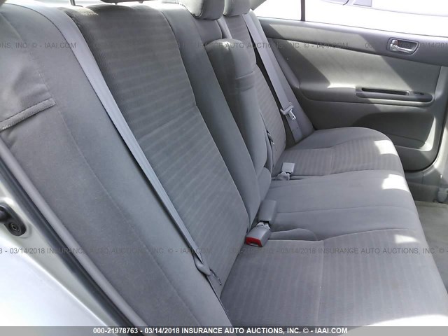 4T1BE32K35U092713 - 2005 TOYOTA CAMRY LE/XLE/SE SILVER photo 8