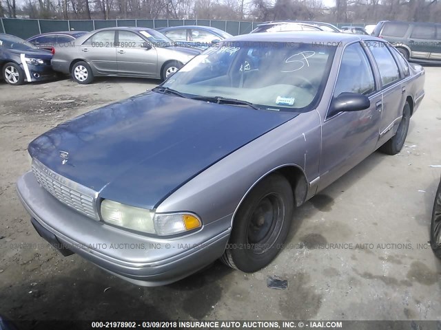 1G1BL52W6TR118982 - 1996 CHEVROLET CAPRICE CLASSIC GRAY photo 2