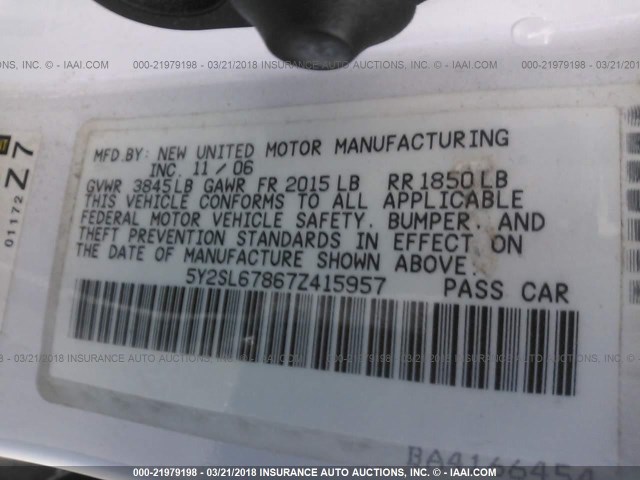 5Y2SL67867Z415957 - 2007 PONTIAC VIBE 白色 照片 9