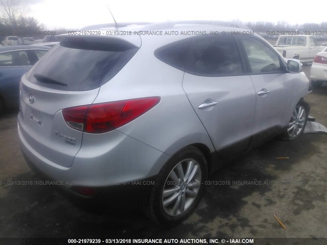 KM8JU3AC0BU181806 - 2011 HYUNDAI TUCSON GLS/LIMITED SILVER photo 4