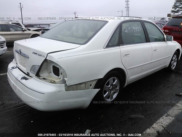 4T1BF28B1YU045554 - 2000 TOYOTA AVALON XL/XLS WHITE photo 4