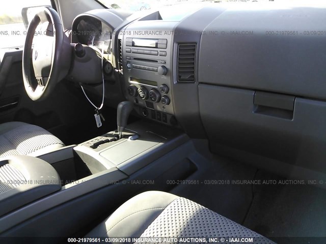 5N1AA08A56N738835 - 2006 NISSAN ARMADA SE/LE SILVER photo 5