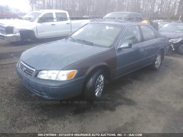 4T1BG22KX1U817318 - 2001 TOYOTA CAMRY CE/LE/XLE 绿色 照片 2