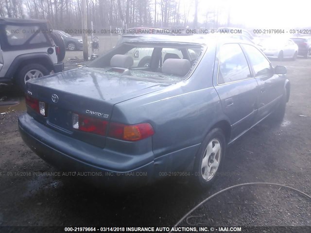 4T1BG22KX1U817318 - 2001 TOYOTA CAMRY CE/LE/XLE 绿色 照片 4