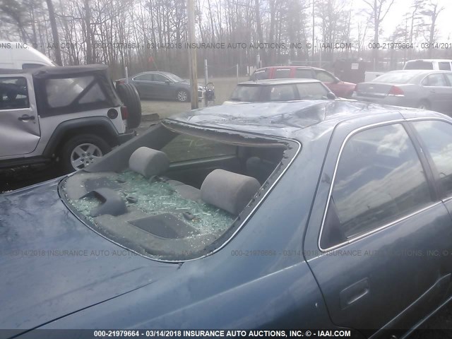 4T1BG22KX1U817318 - 2001 TOYOTA CAMRY CE/LE/XLE 绿色 照片 6