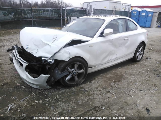 WBAUP9C56BVL89819 - 2011 BMW 128 I WHITE photo 2