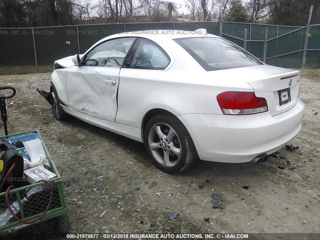 WBAUP9C56BVL89819 - 2011 BMW 128 I WHITE photo 3