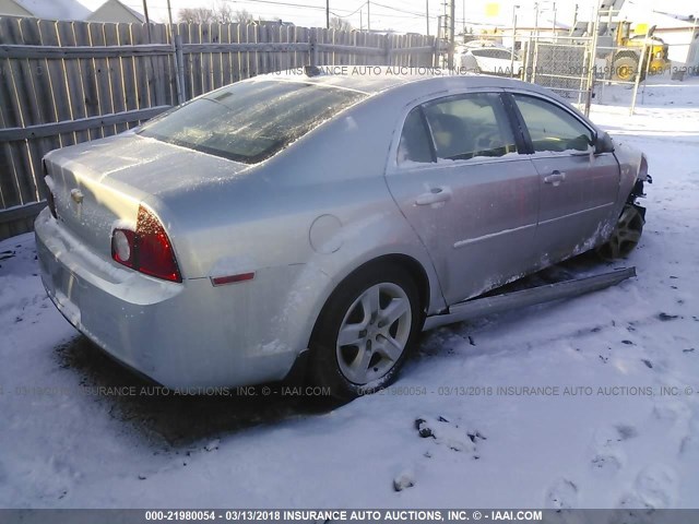 1G1ZB5E04CF275016 - 2012 CHEVROLET MALIBU LS ვერცხლისფერი ფოტო 4