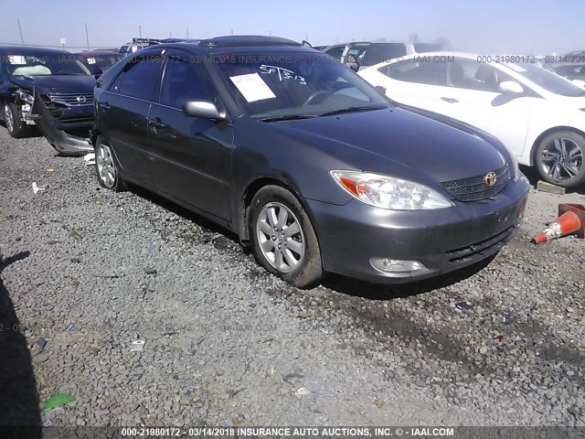 4T1BF32K94U582259 - 2004 TOYOTA CAMRY LE/XLE/SE GRAY photo 1