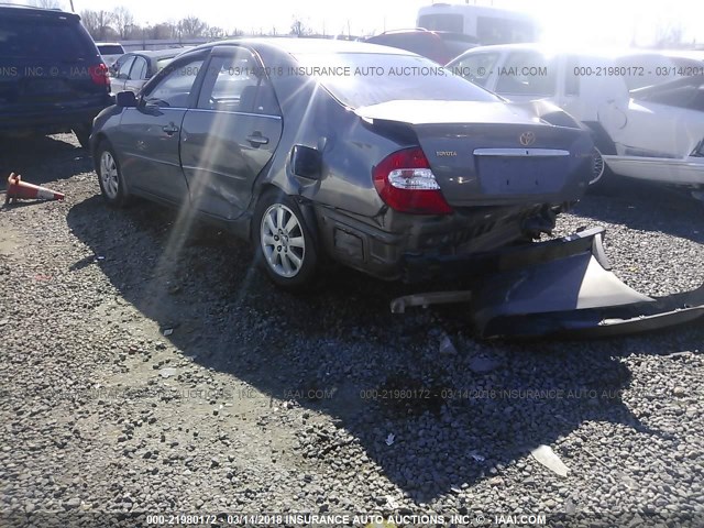 4T1BF32K94U582259 - 2004 TOYOTA CAMRY LE/XLE/SE 灰色 照片 3