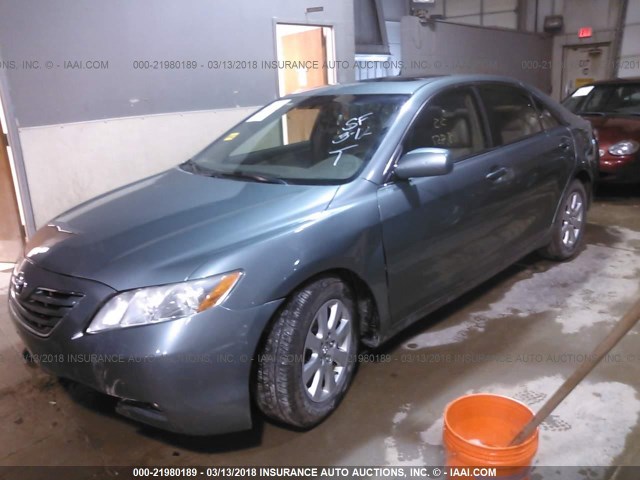 4T1BK46K97U539878 - 2007 TOYOTA CAMRY NEW GENERAT LE/XLE/SE TEAL photo 2