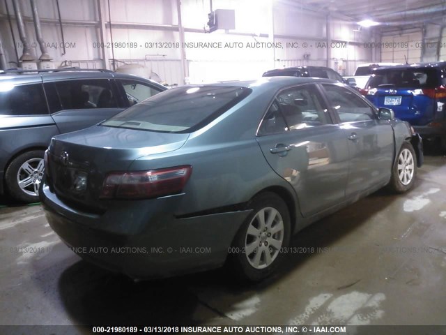 4T1BK46K97U539878 - 2007 TOYOTA CAMRY NEW GENERAT LE/XLE/SE TEAL photo 4