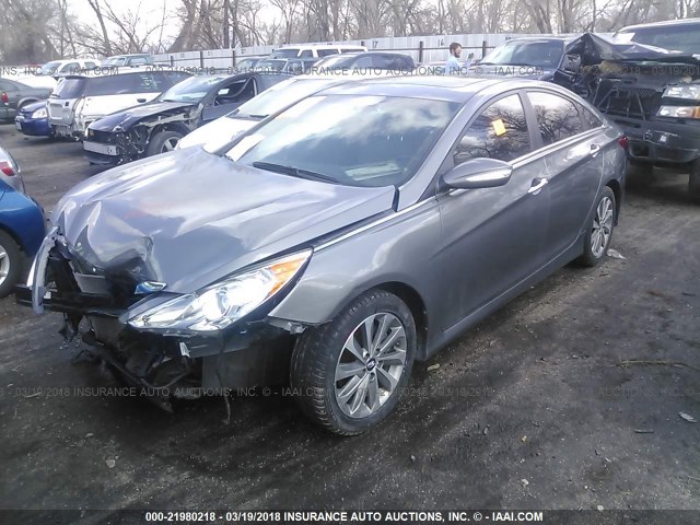 5NPEC4AC5EH857339 - 2014 HYUNDAI SONATA SE/LIMITED GRAY photo 2