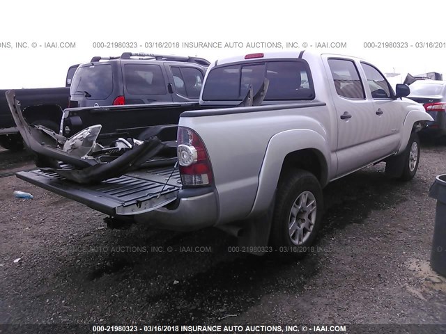 5TFJX4GN6DX015687 - 2013 TOYOTA TACOMA DOUBLE CAB SILVER photo 4