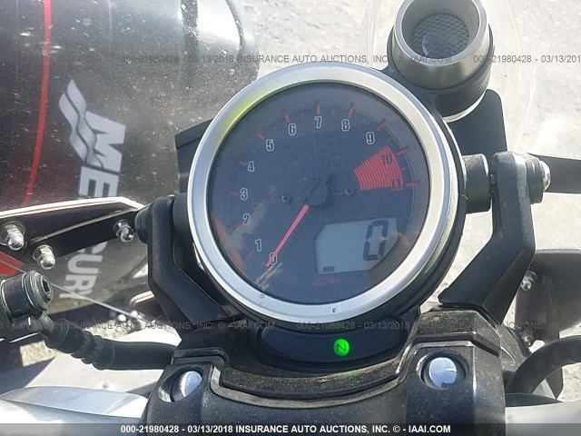 JYAVP29E4AA001851 - 2010 YAMAHA VMX17 红色 照片 7