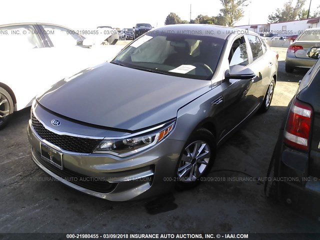 5XXGT4L34JG194860 - 2018 KIA OPTIMA LX/S GRAY photo 2