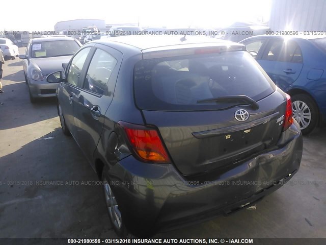 VNKKTUD37GA061109 - 2016 TOYOTA YARIS L/LE/SE GRAY photo 3