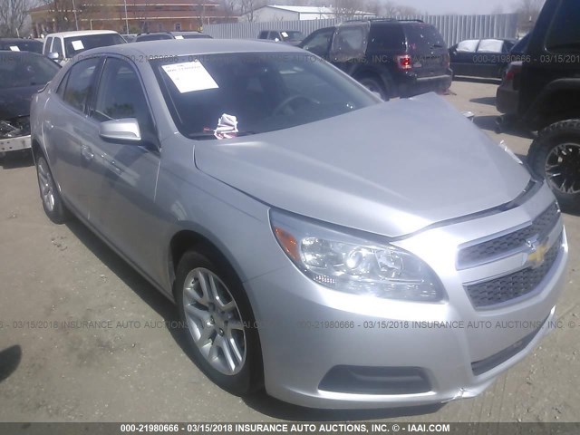1G11D5RR1DF108209 - 2013 CHEVROLET MALIBU 1LT 银色 照片 1