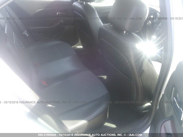 1G11D5RR1DF108209 - 2013 CHEVROLET MALIBU 1LT 银色 照片 8