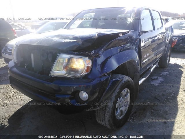 5TELU42N18Z472334 - 2008 TOYOTA TACOMA DOUBLE CAB მუქი ლურჯი ფოტო 2