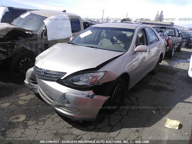 4T1BE30K34U347409 - 2004 TOYOTA CAMRY LE/XLE/SE GOLD photo 2