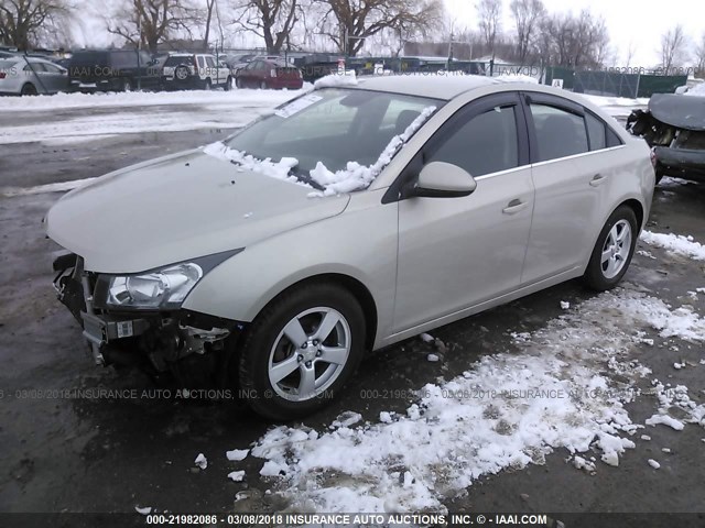 1G1PC5SB9D7263692 - 2013 CHEVROLET CRUZE LT Champagne photo 2