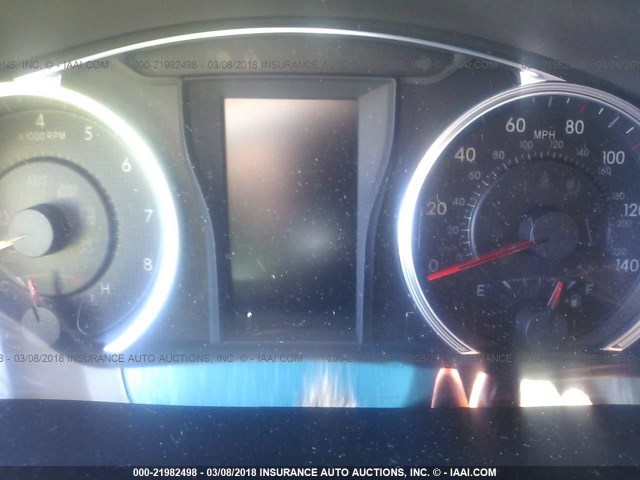 4T1BF1FK3HU392560 - 2017 TOYOTA CAMRY LE/XLE/SE/XSE SILVER photo 7