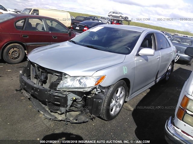 4T1BE46K87U095352 - 2007 TOYOTA CAMRY NEW GENERAT CE/LE/XLE/SE SILVER photo 2