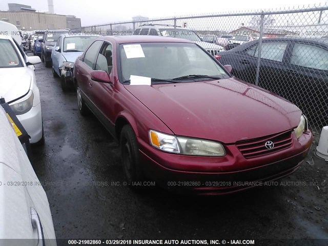 4T1BF22K4WU925072 - 1998 TOYOTA CAMRY CE/LE/XLE 勃艮第红 照片 1