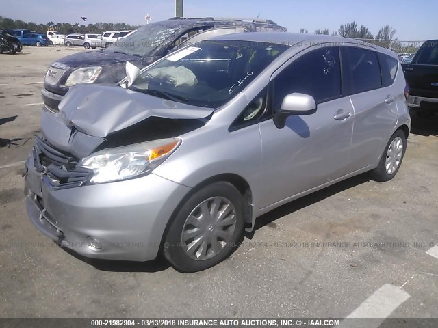 3N1CE2CP7EL380146 - 2014 NISSAN VERSA NOTE S/S PLUS/SV/SL SILVER photo 2