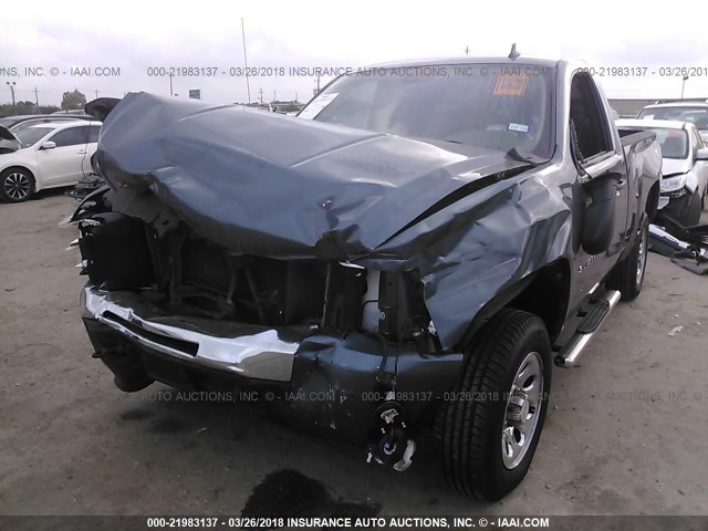 1GCNCPEA1BZ461861 - 2011 CHEVROLET SILVERADO C1500 GRAY photo 2